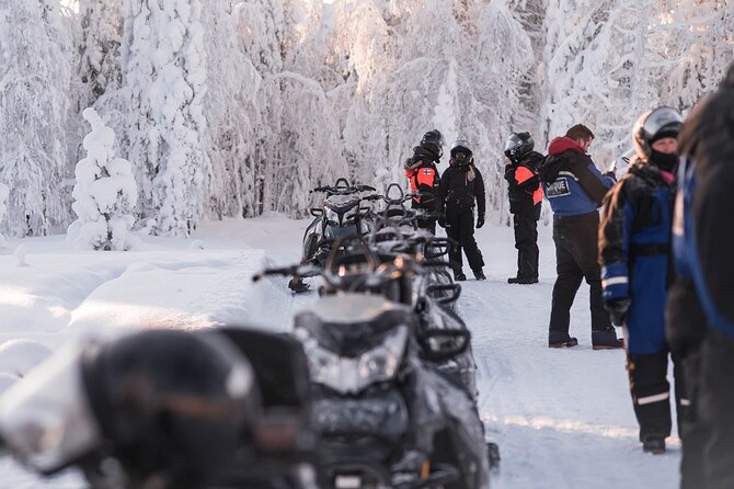 1 Hour Easy Snowmobile Safari in Levi - A beginner route that still feels like Lapland