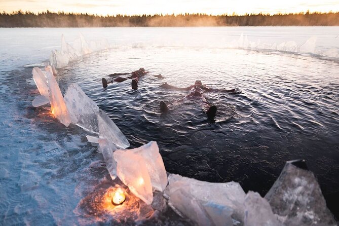 Aurora Arctic Ice Floating in Rovaniemi, Small-group - Aurora and Arctic ice floating in Rovaniemi, from pickup to hot drinks