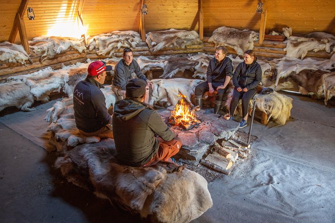Authentic Reindeer Farm and Canoe Experience from Rovaniemi - What Canoeing Feels Like Here, and How to Get the Most Out of It