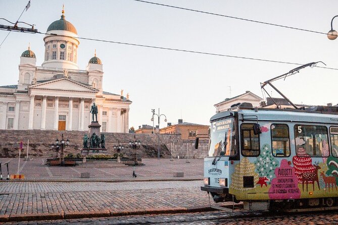 Best of Helsinki Walking Tour-3 Hours, Small Group max 10 people - Senate Square, Helsinki Cathedral, and the University Stop That Sets the Tone