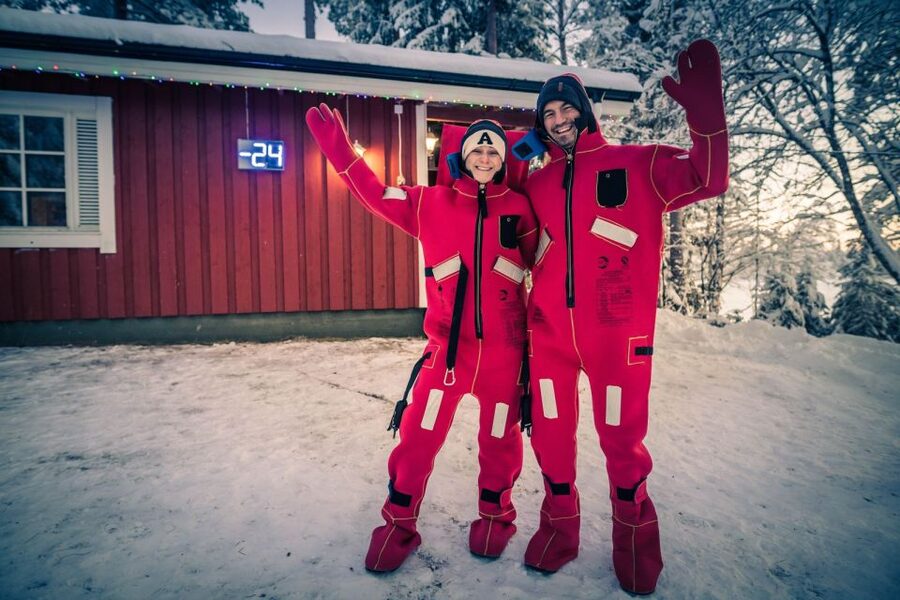 Daytime Ice Floating Rovaniemi, Frozen Lake Experience - What to Bring, What Not to Bring, and the Photo Question