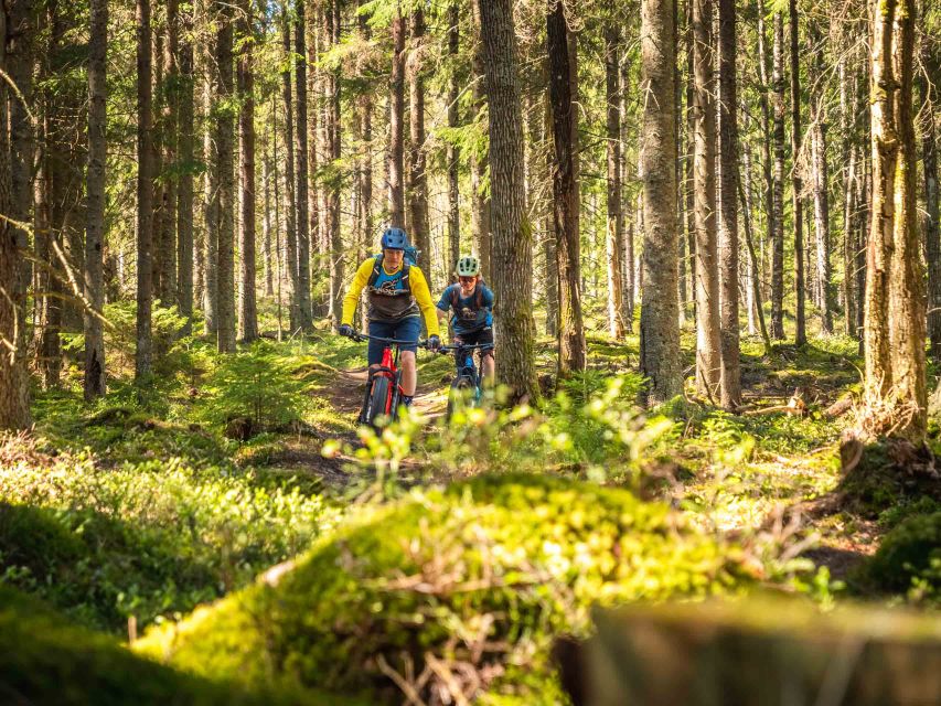 E-FatBike experience in small groups - Where you meet, and why Hostel Cafe Koti is a good starting point