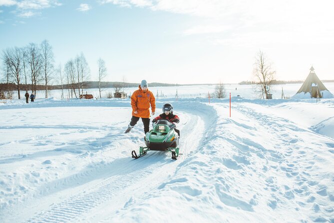 Family Snowmobiling in Rovaniemi, Apukka Resort - Apukka Resort Snowmobiling Is a Family Plan, Not Just a Ride