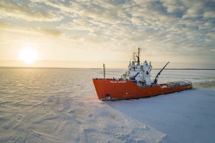 From Kemi: Icebreaker Cruise, Ice Floating & Transfer - Lunch Break, Hot Drinks, and Staying Warm Without Overpaying