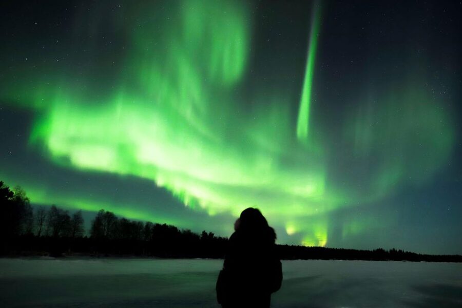 From Rovaniemi: Aurora Borealis Trip in Lapland Lakeside - Frozen-Lake Aurora Watching, Why the View Matters