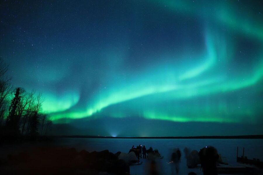 From Rovaniemi: Aurora Borealis Trip in Lapland Lakeside - How Your Guide Improves Your Odds (Without Promising Magic)