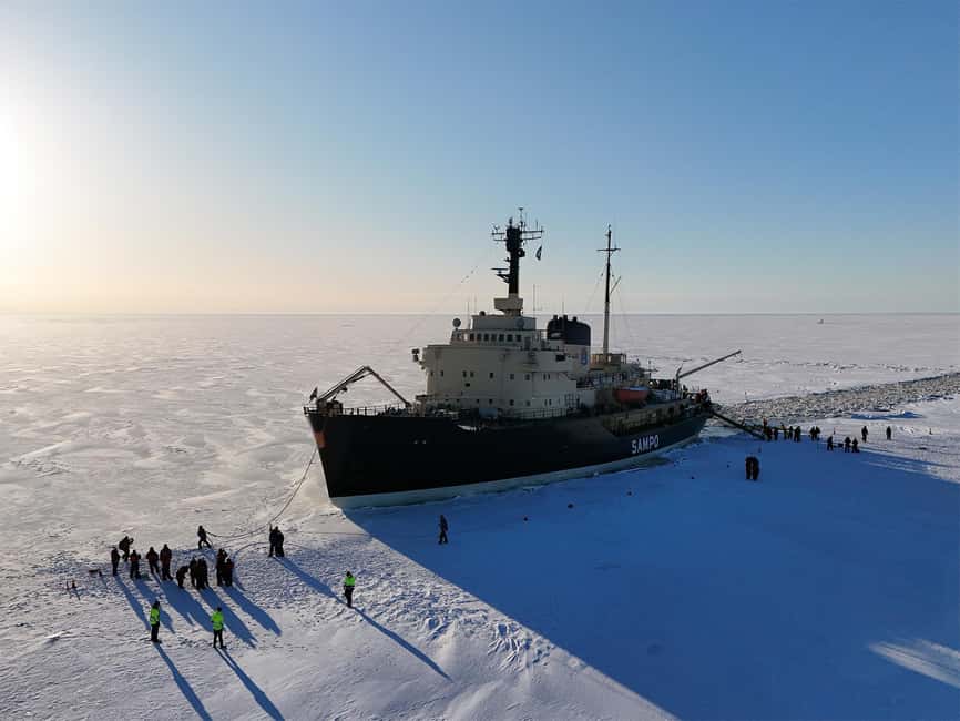 From Rovaniemi: Icebreaker Sampo Cruise with Ice Floating - From Rovaniemi to Kemi: the ride that shapes the whole day