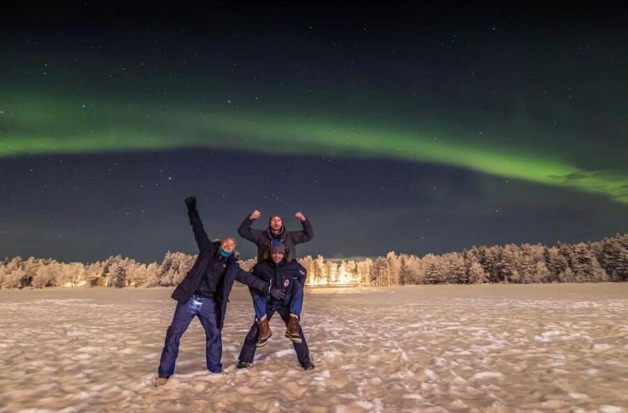 From Rovaniemi: Northern Lights Chase with BBQ and Photos - Campfire BBQ, Hot Drinks, and the Comfort Food Factor