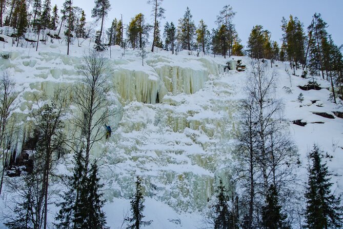 Full Day Hiking to Korouoma Canyon & Frozen Waterfalls - Lunch by open fire: how the barbecue break keeps you moving
