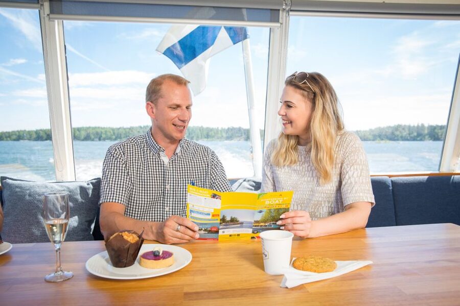 Helsinki: 48-Hour Bus & Boat Combo Tour - Beautiful Canal Cruise: Degerö Canal, Suomenlinna, and icebreakers