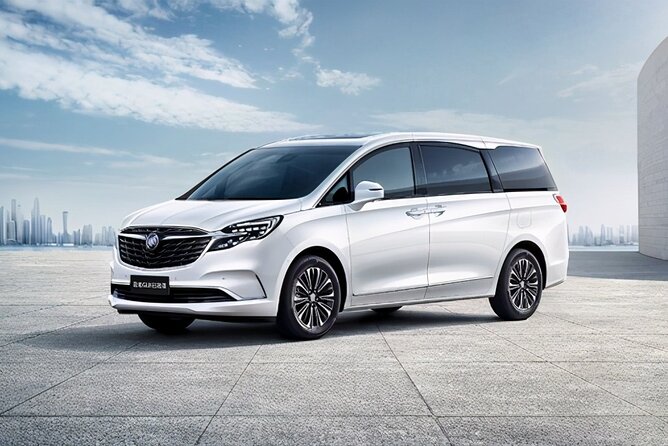 Helsinki Airport HEL Private Arrival Transfer to Helsinki City - Customer Service and 24/7 Support, What It Means for You