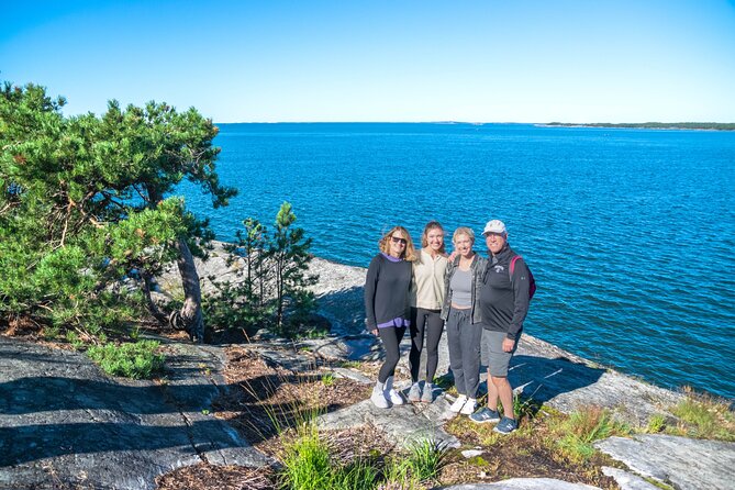 Helsinki: Archipelago Exploration at Porkkalanniemi peninsula - The core walk: a guided 3-hour hike through forest and Baltic sea