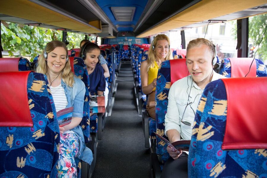 Helsinki: Bus Tour with Audio Guide - Comfort and Comfort Risks: Heat, Windows, and Photo Speed