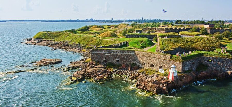 Helsinki: City and Suomenlinna 5-Hour Sightseeing Tour - Helsinki stops: monuments, parks, and the city’s big architectural signatures