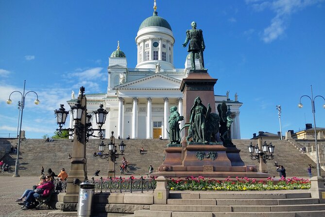 Helsinki Essentials Walking Tour: Sights, History and Culture - Senate Square and Helsinki Cathedral, where Helsinki shows its postcard side