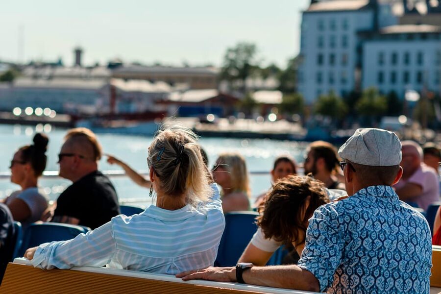 Helsinki: Evening Archipelago Cruise - Deck time: seating, comfort, and how to get the best views