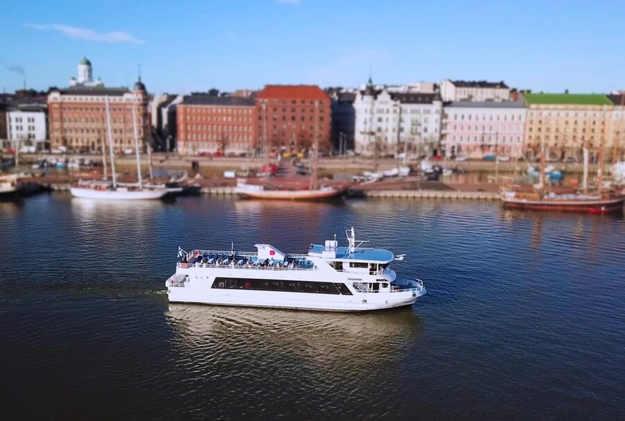 Helsinki: Evening Archipelago Cruise - Weather reality check: wind, cold, and when to stay inside