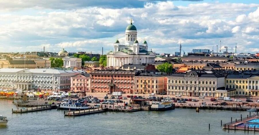 Helsinki : Highlights Walking Tour - Why this private Helsinki highlights walk works in just 2 hours