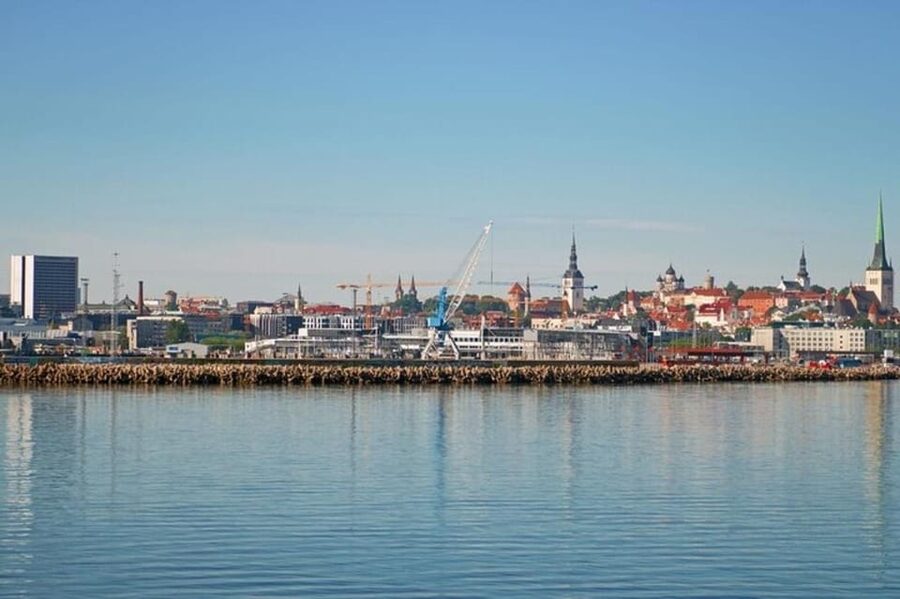 Helsinki : Highlights Walking Tour - Price and value: what $47 gets you, and what it does not