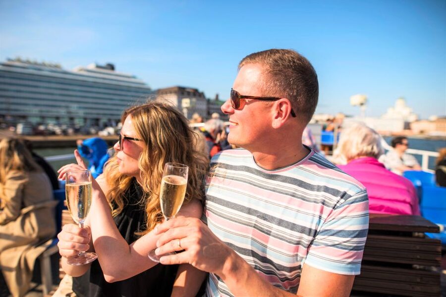 Helsinki: Hop-On Hop-Off Bus and Sightseeing Boat Tour - Making the Most of the Bus: Audio Guide, Panoramic Views, and Timing