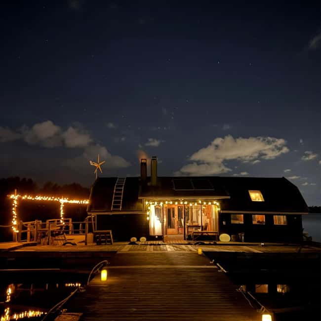 Helsinki: Rustic Traditional Floating Sauna Experience - Cafe Regatta start: arrive early, get your bearings fast