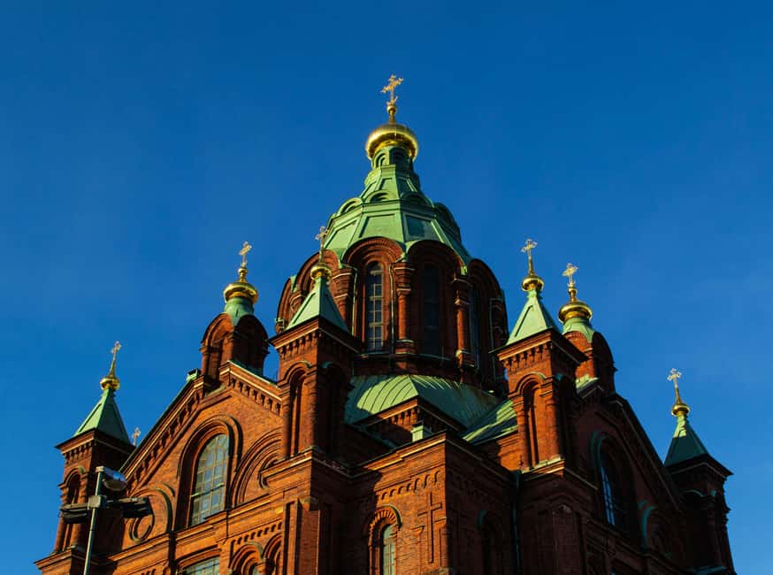 Helsinki: Small-Group Walking Tour with a Historian - National Library of Finland, Bank of Finland, and the House of Estates