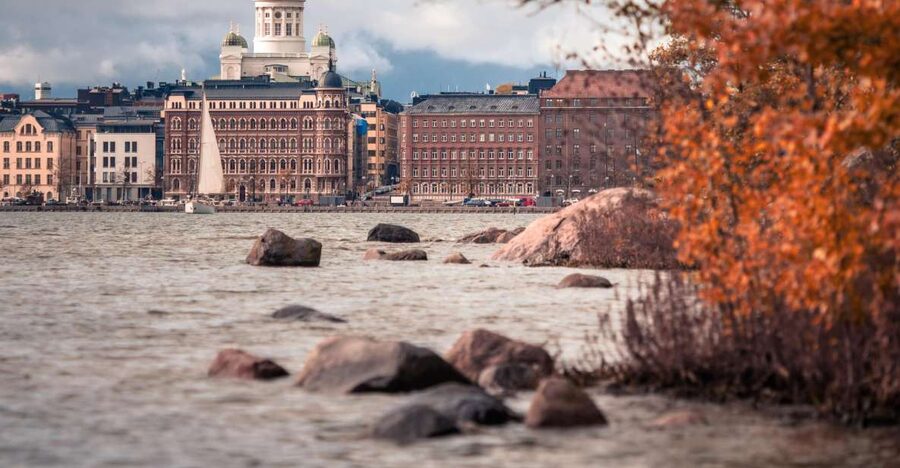 Helsinki: Small-Group Walking Tour with City Planner Guide - Uspenski Cathedral and the Orthodox thread in Helsinki