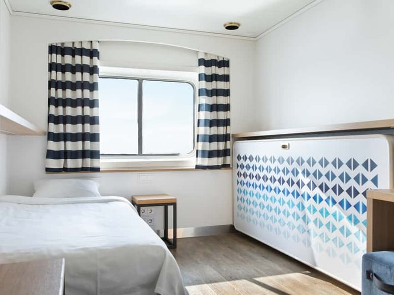 Helsinki-Stockholm Oneway Overnight Cruise with Cabin Stay - Dining on Board: What’s Included, What Costs Extra, and How to Budget