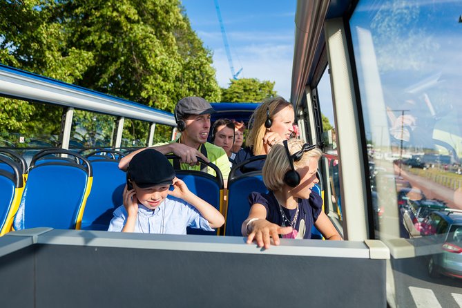 Helsinki Supersaver: Hop On-Hop Off Bus and Helsinki Canal Cruise - Making the audio work for you (and saving time finding stops)