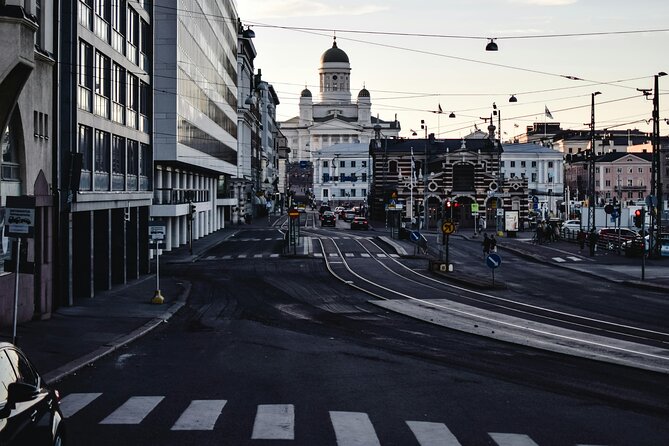 Helsinki Walking Tour at Helsinki Architecture - Helsinki Central Railway Station: the statues and the drama of movement