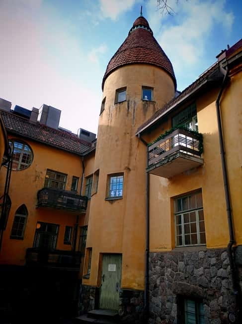 Hidden gems: The south Helsinki walk - Punavuori: the local-feeling part of the south-city walk