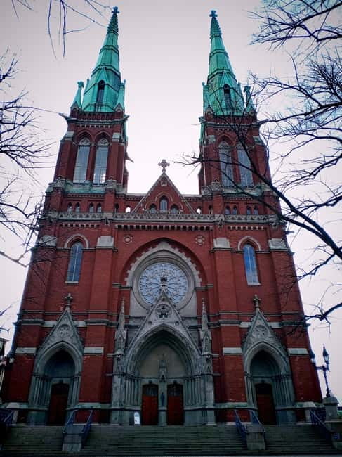Hidden gems: The south Helsinki walk - Pace, language, and accessibility, what to expect on the ground