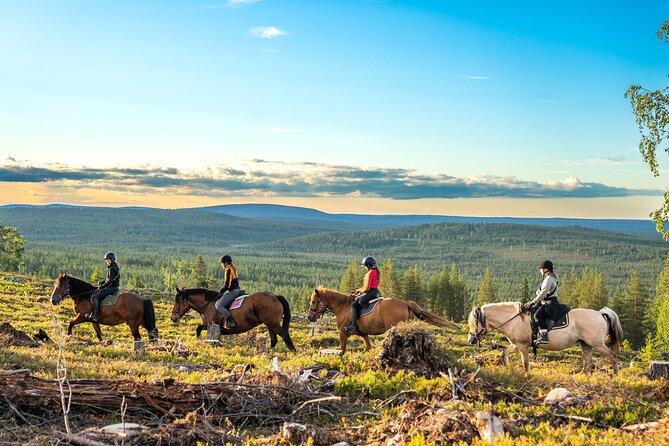 Horse Ride to the Hill Activity - Guide stories on Lappish nature and fell history