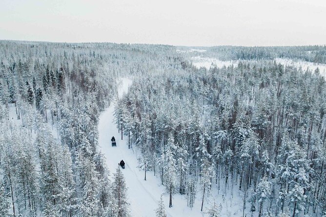 Ice Fishing and Snowmobile Safari Combo in Lapland - How Big the Group Is, and Why That Matters