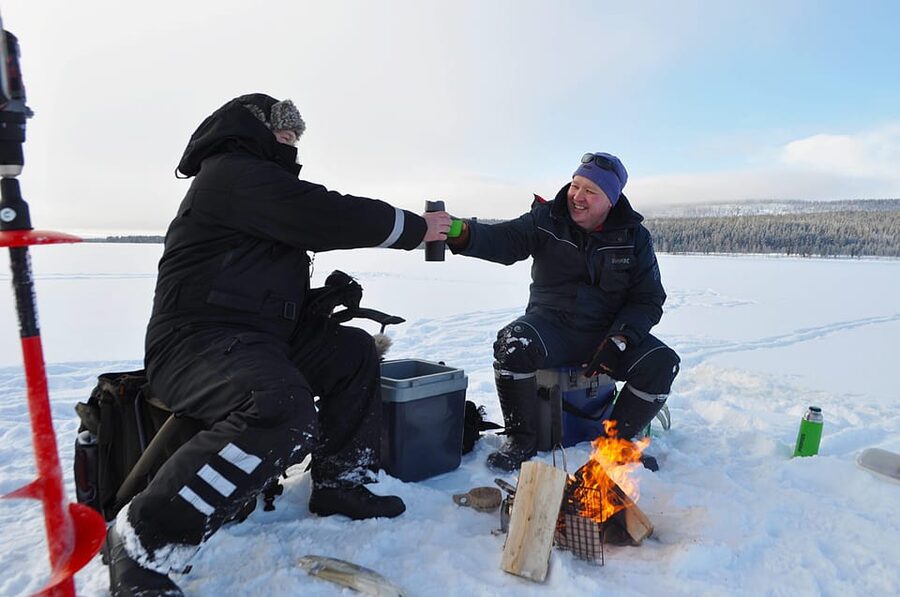 Ice fishing program in Lapland - Rovaniemi start, City Hotel meeting, and the trip to Palojärvi
