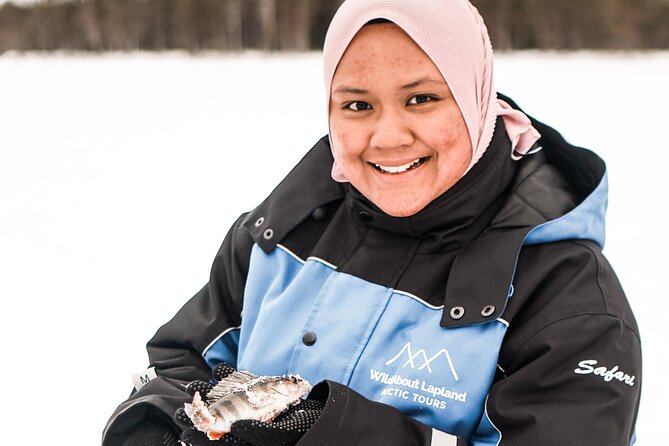 Ice Fishing Tour - Drilling the hole, learning the basics, and waiting for bites