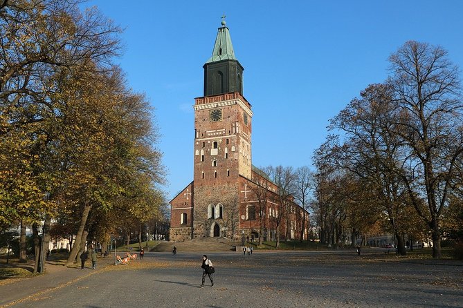 Inspiring Turku - Private Walking Tour - Market Square and Market Hall: shopping culture in historical clothing
