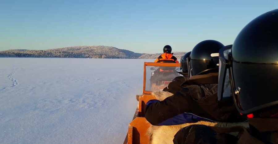 Ivalo: Ice Fishing Tour to Lake Inari, Reindeers & Lunch - Key highlights I’d plan my trip around