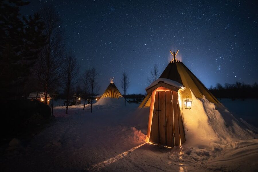 Ivalo: Lake Inari Northern Lights Tour w/ Reindeer & Dinner - Key highlights at a glance
