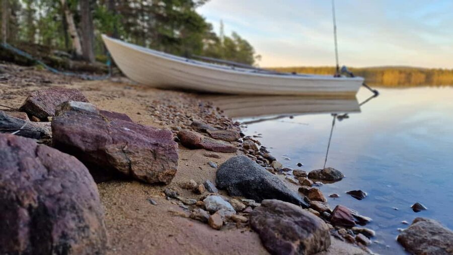 Ivalo: Summer Day/Evening on a Lake in the Wild - The “Secret Stop” Moment, Where the Lake Changes From View to Experience
