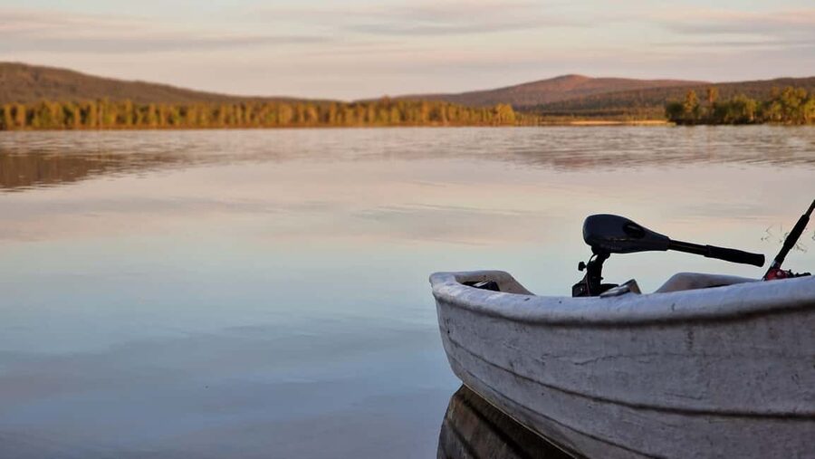 Ivalo: Summer Day/Evening on a Lake in the Wild - Lunch or Dinner in Nature, Cooked Food That Actually Matches the Day