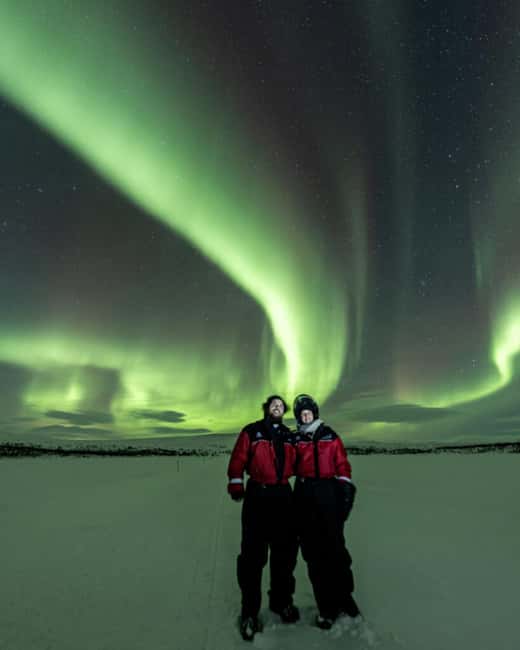 Kilpisjärvi: Northern Lights Snowmobile Tour with Photos - Snowmobile driving vs sleigh transport, how to pick the right comfort level