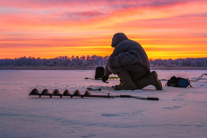 Lapland Ice Fishing Experience from Rovaniemi - What to Wear for Ice Fishing Comfort (Without Overthinking It)
