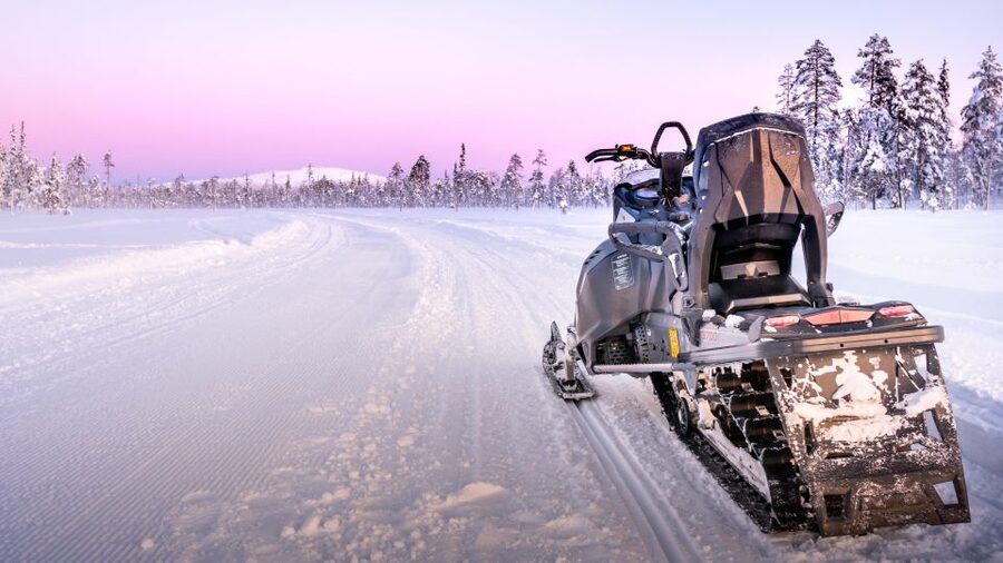 Levi: 3 Hour Snowmobile Safari Around Levi with Coffee Break - Driving rules, who rides, and how snowmobile pairing works