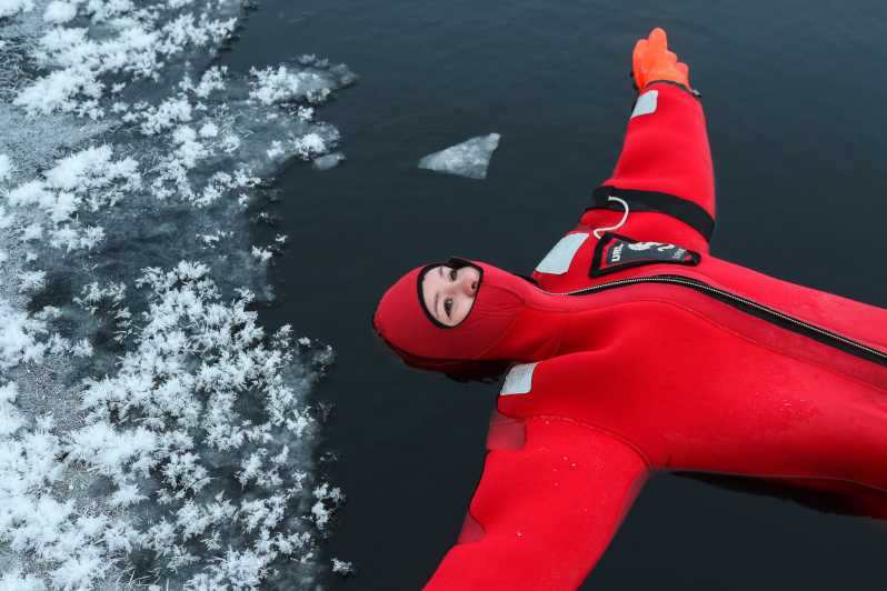 Levi: Arctic Ice Floating Adventure - Suit up: waterproof thermal clothing and real comfort