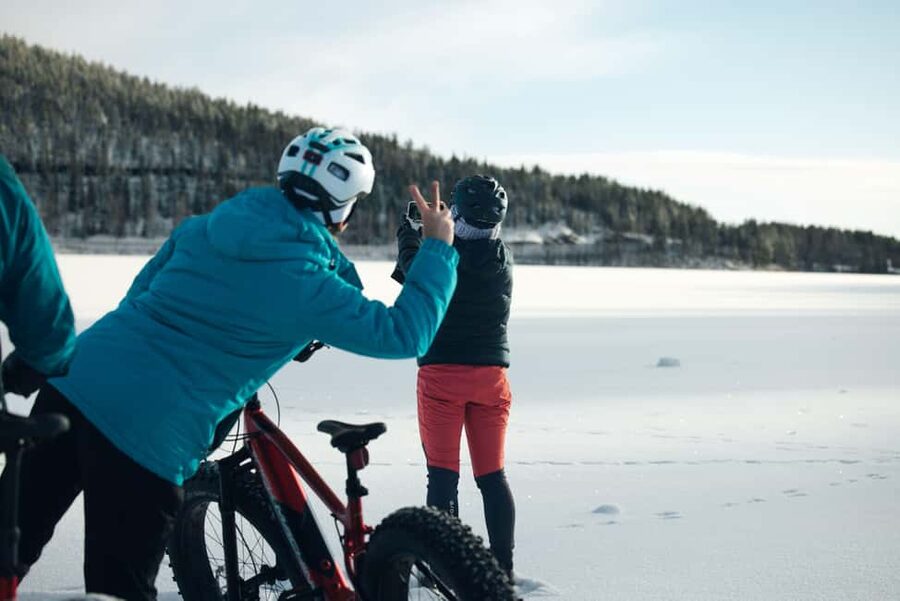 Levi: E-Fatbike Adventure in Snowy Forest - Meeting in Levi, Then Getting Up to Speed on Winter Cycling