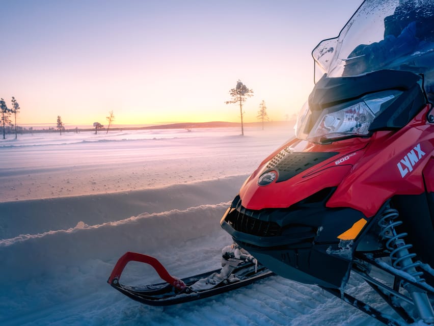 Levi: Easy Snowmobile Tour Perfect for Beginners - Easy Snowmobile Safari Basics: Designed for First-Time Confidence