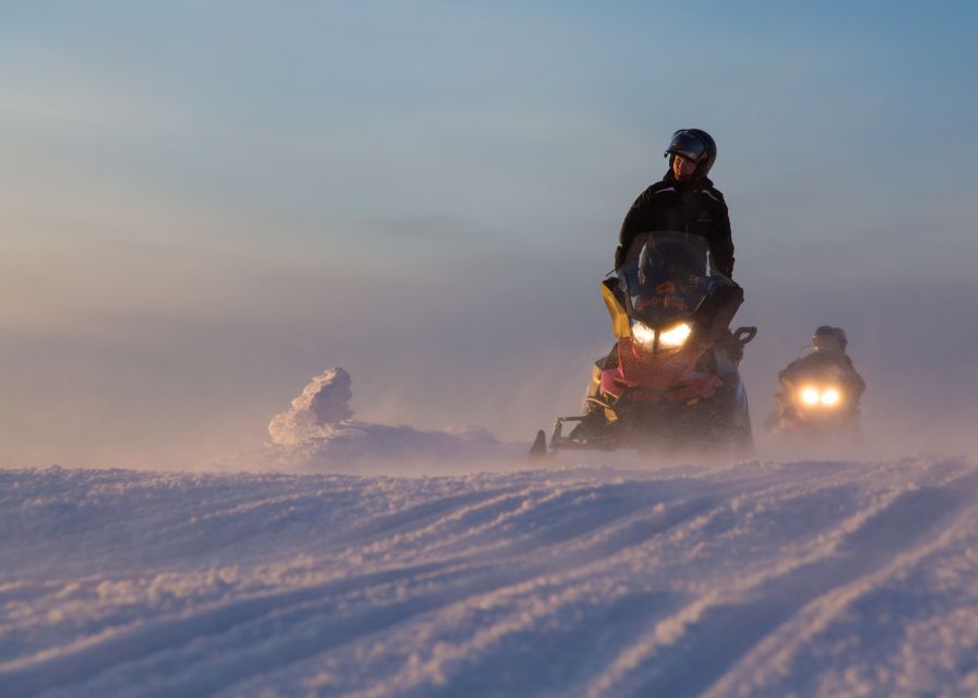 Levi: Evening Snowmobile Safari - Night-forest riding in Levi, and why the evening works