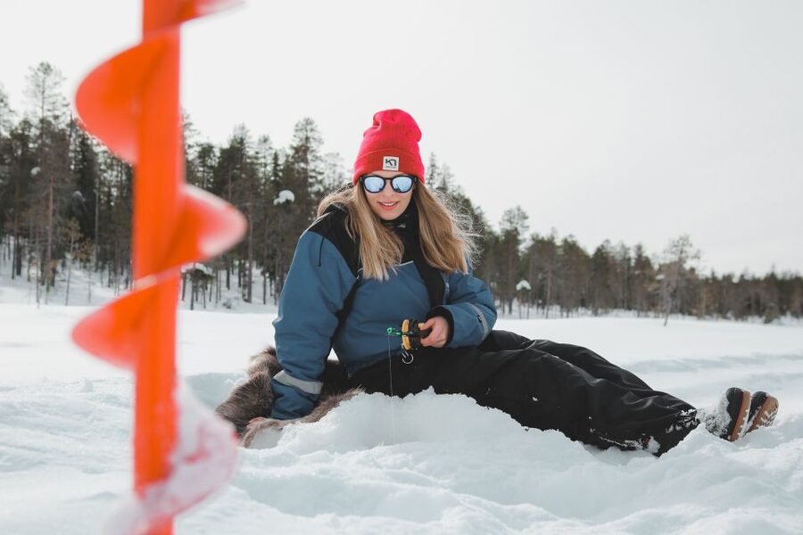 Levi: Finnish Ice Fishing Tour by Car - Finnish ice fishing: what you actually learn when you drill the hole