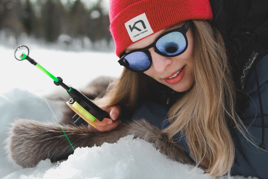 Levi: Finnish Ice Fishing Tour by Car - The warm ride out, the quiet walk back, and the Lapland pause